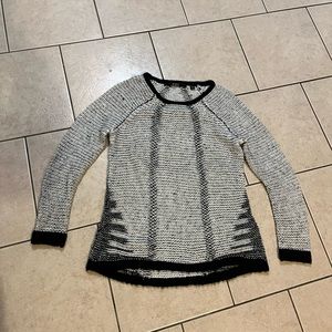 Guess Sweater never worn